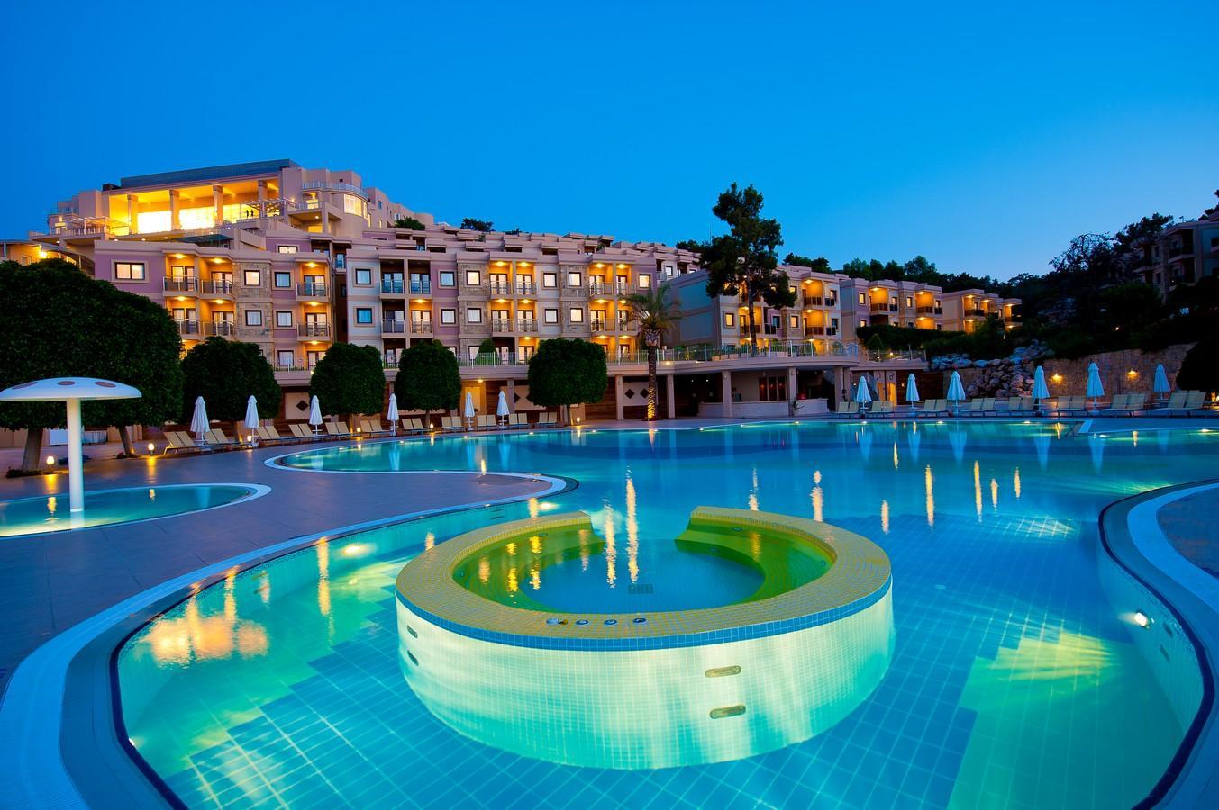 Hilton Bodrum Turkbuku Resort & Spa ゴルトゥルブク エクステリア 写真